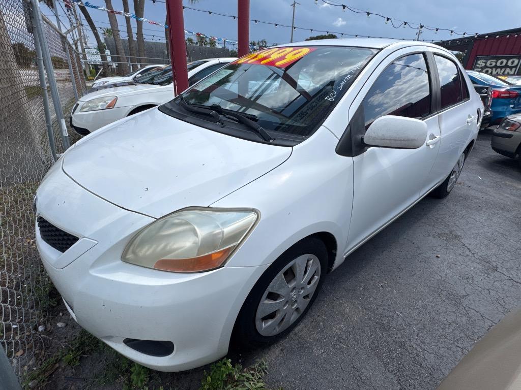 2009 Toyota Yaris - $6,999