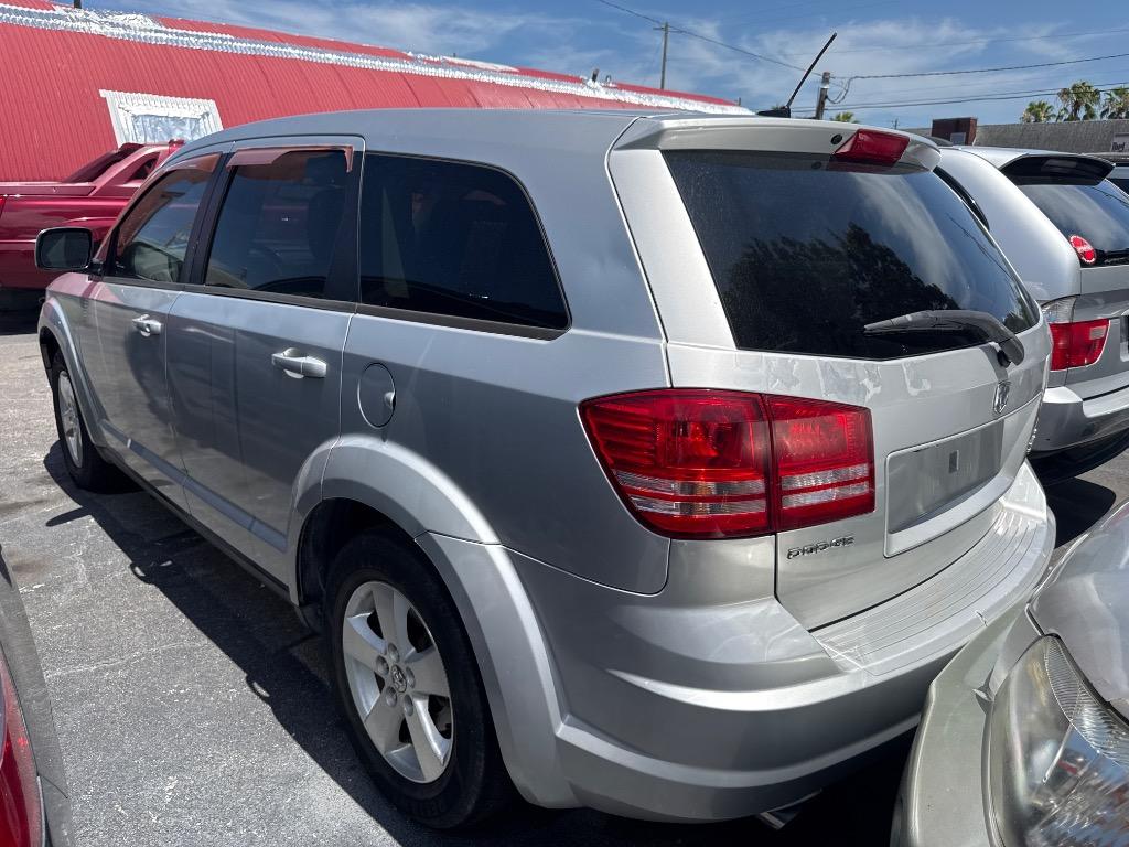 2009 Dodge Journey - $3,999