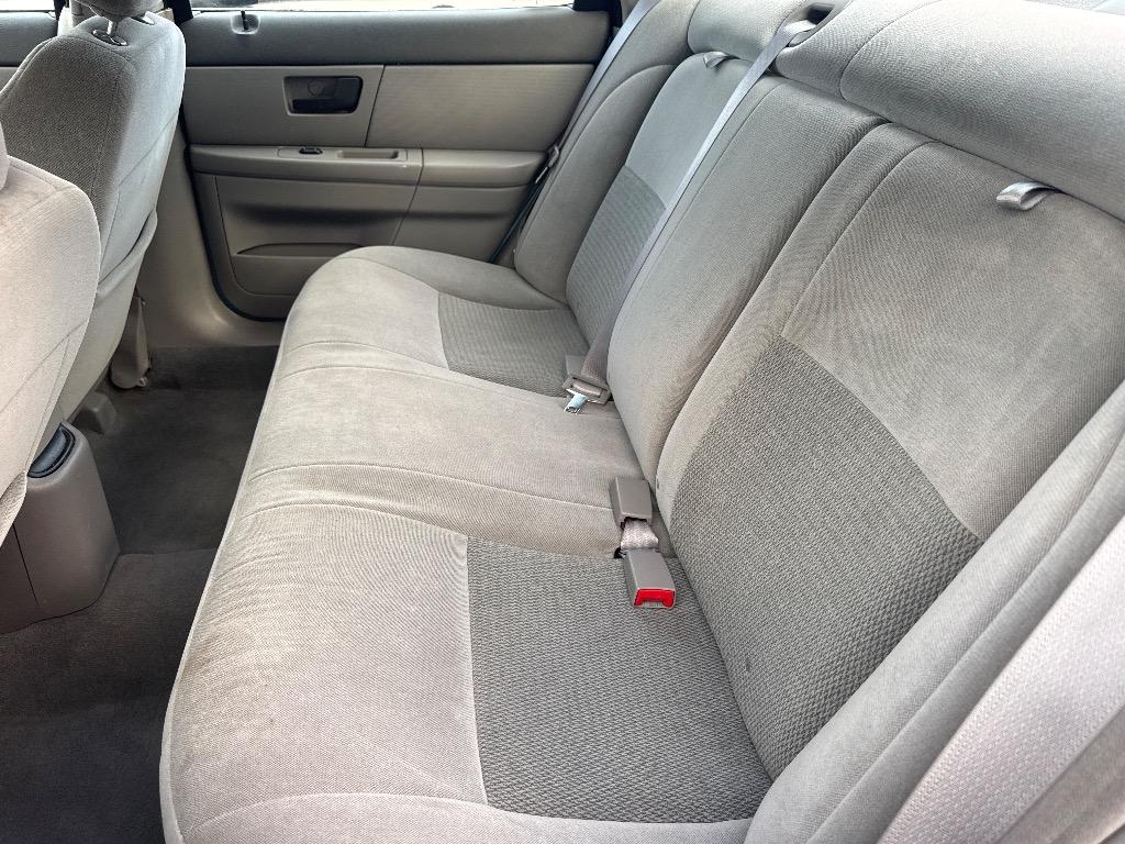 2006 Ford Taurus - $4,999