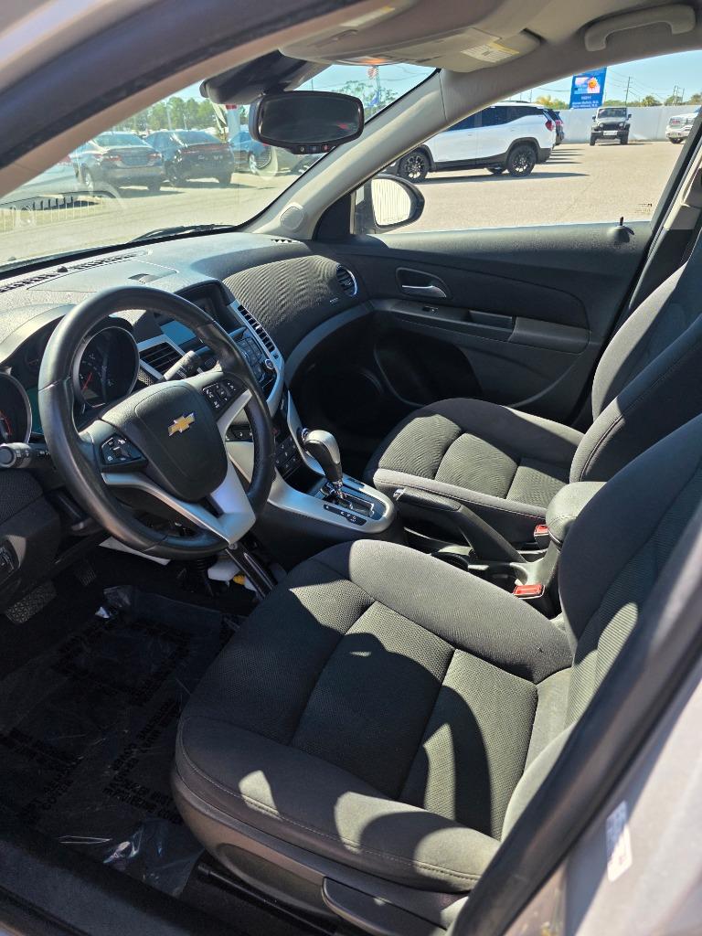 2014 Chevrolet Cruze - $7,995