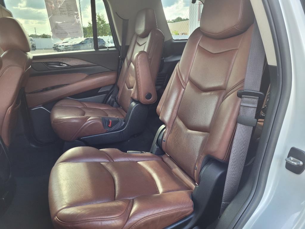 2017 Cadillac Escalade - $20,995