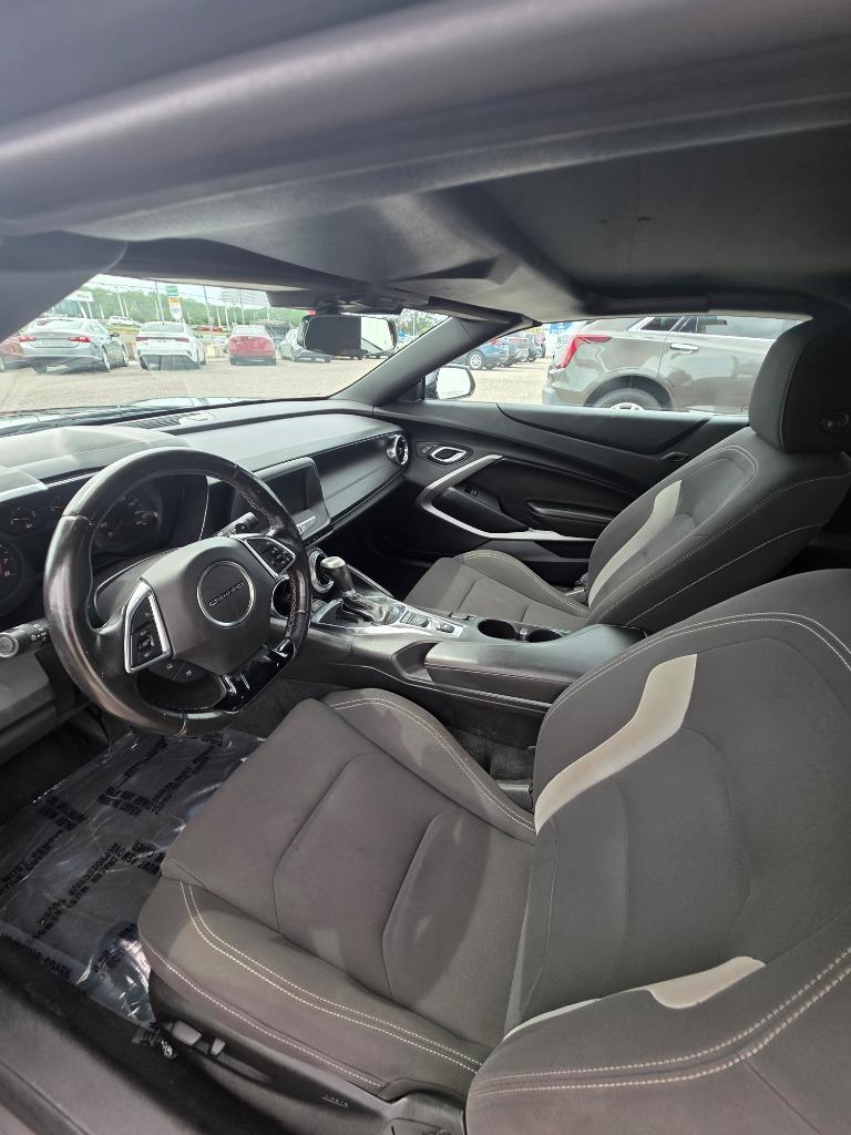 2016 Chevrolet Camaro - $16,995