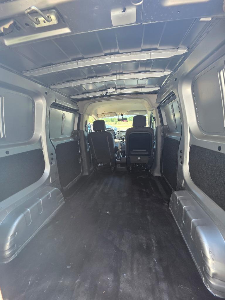 2015 Chevrolet Express - $9,995