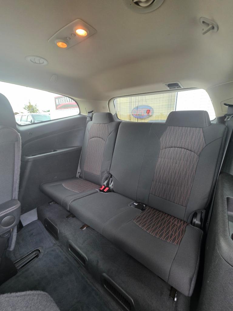 2016 Chevrolet Traverse - $11,995