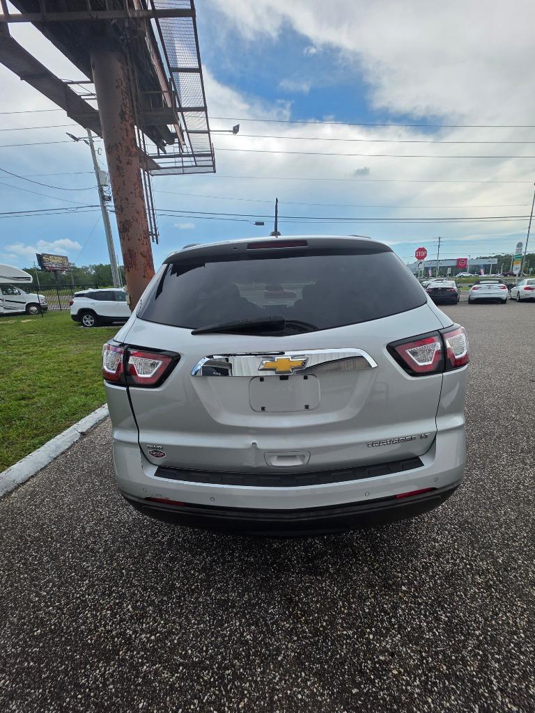 2016 Chevrolet Traverse - $11,995