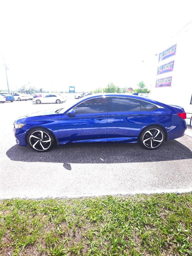 2020 Honda Accord - $17,995