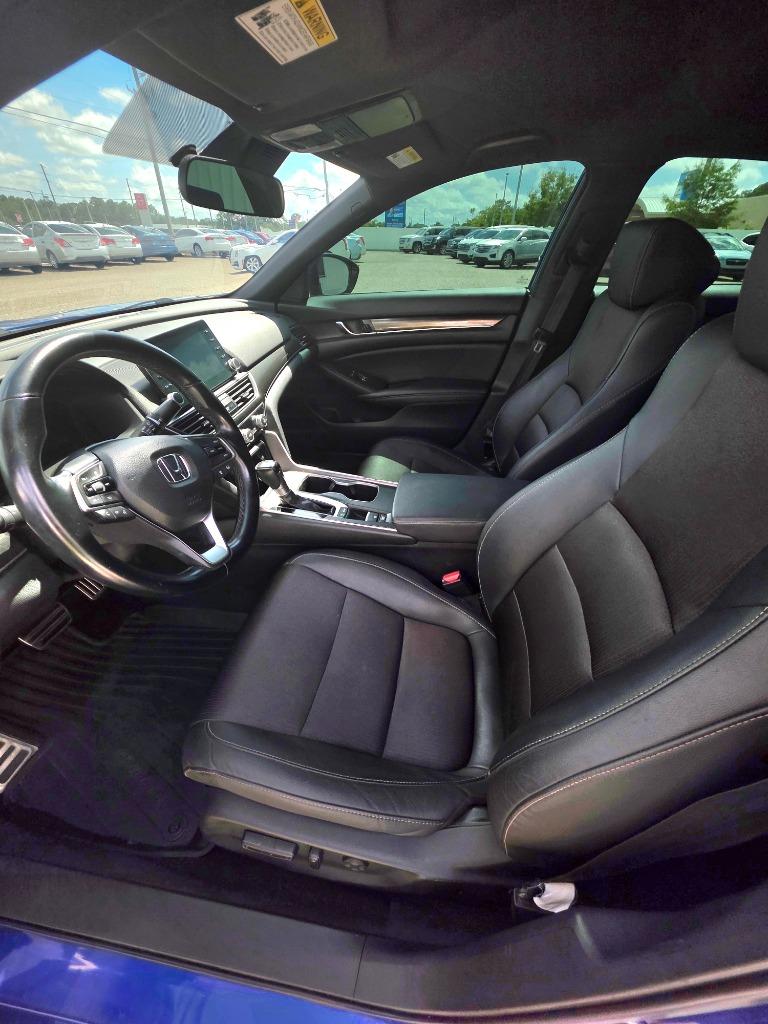 2020 Honda Accord - $17,995