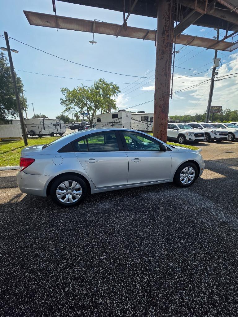 2016 Chevrolet Cruze - $7,995