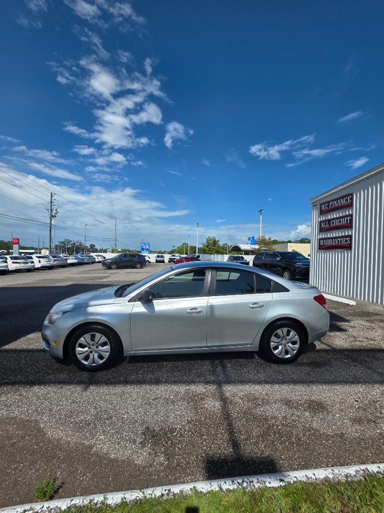 2016 Chevrolet Cruze - $7,995