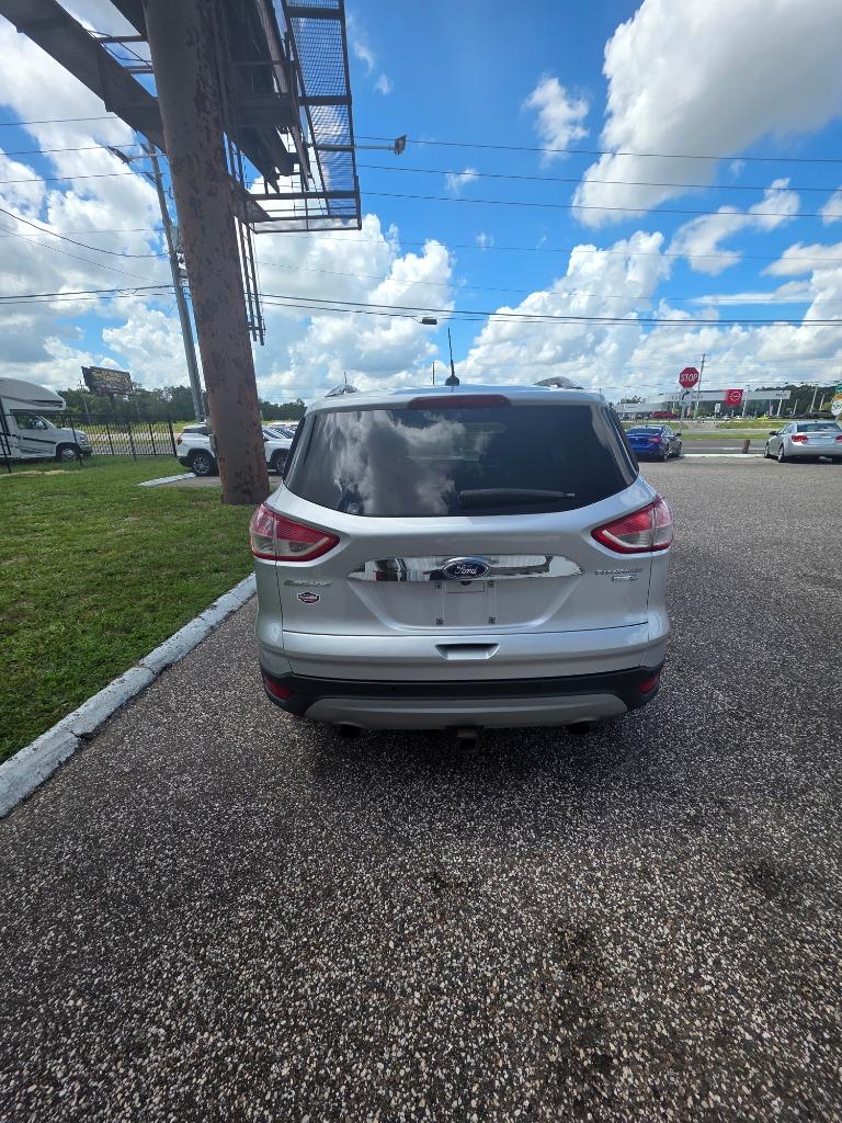 2016 Ford Escape - $9,995
