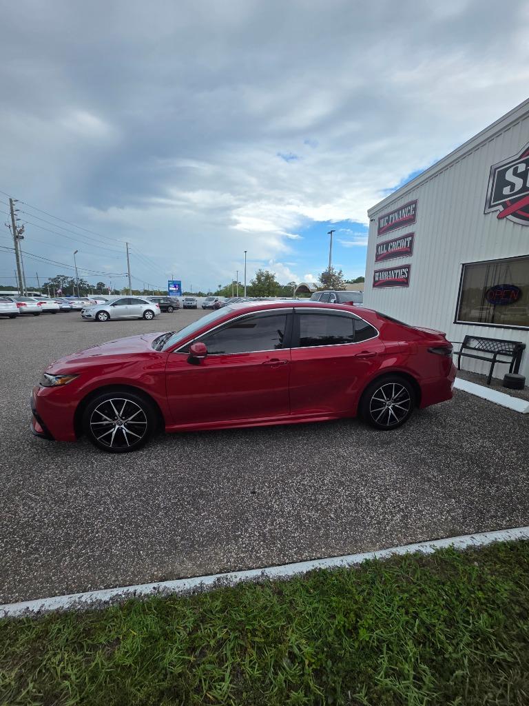 2022 Toyota Camry - $21,995