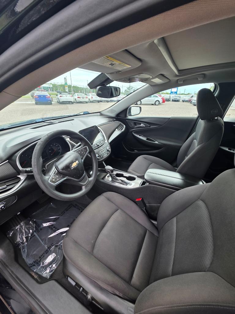 2022 Chevrolet Malibu - $14,995