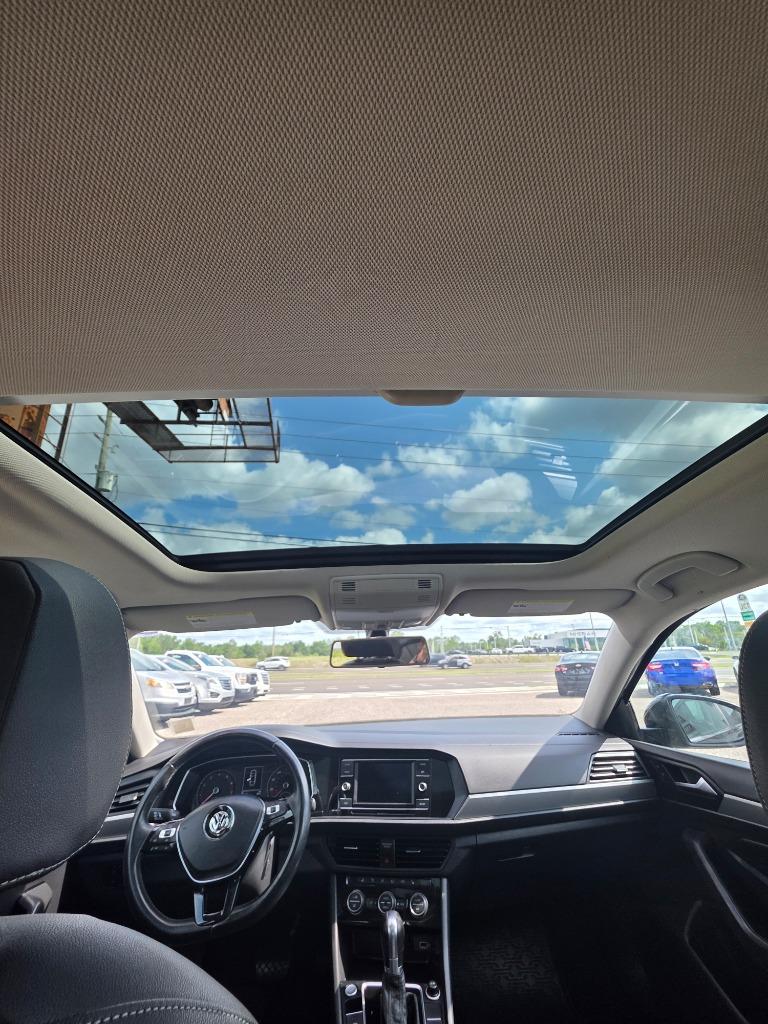 2019 Volkswagen Jetta - $13,995
