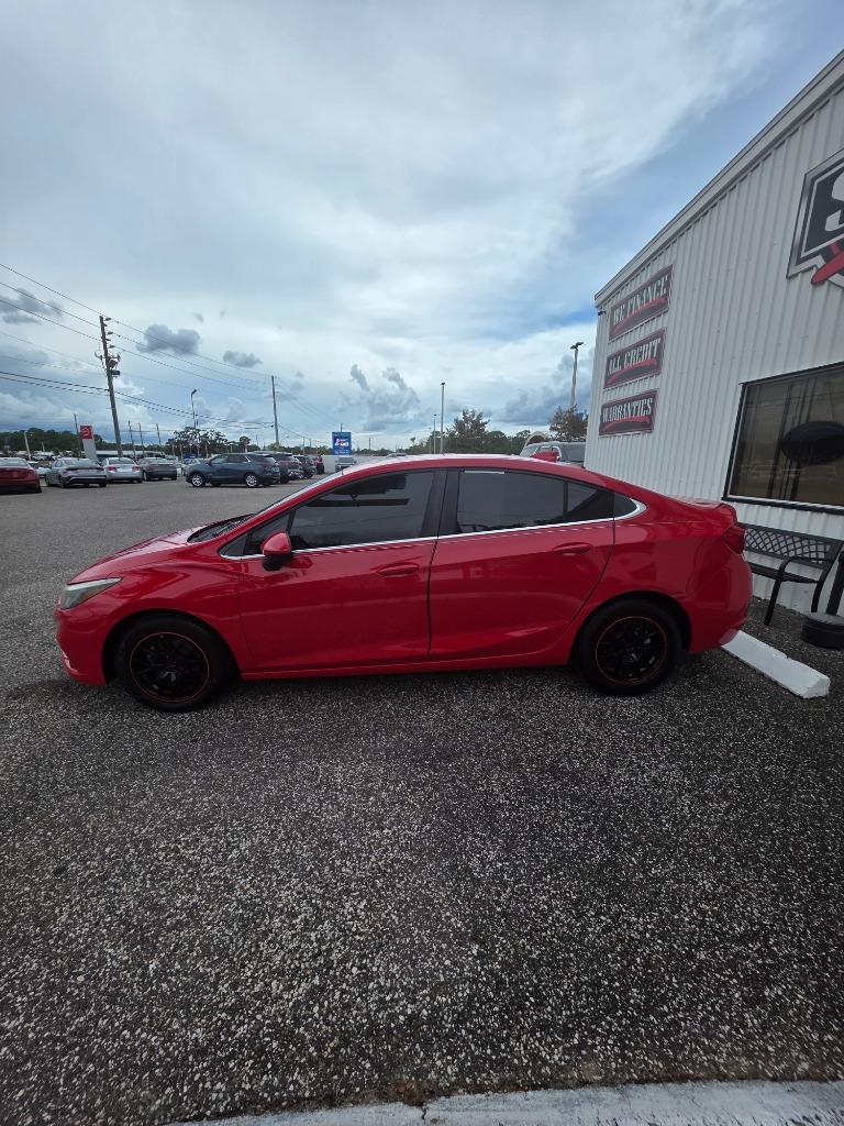 2017 Chevrolet Cruze - $8,995