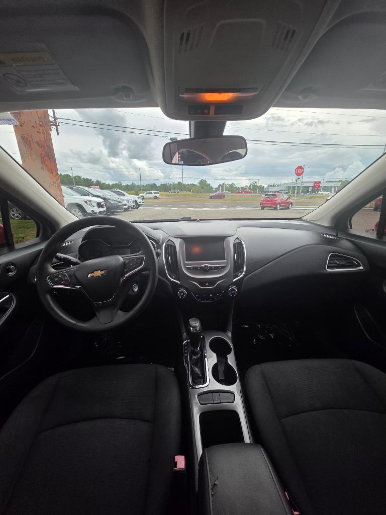 2017 Chevrolet Cruze - $8,995