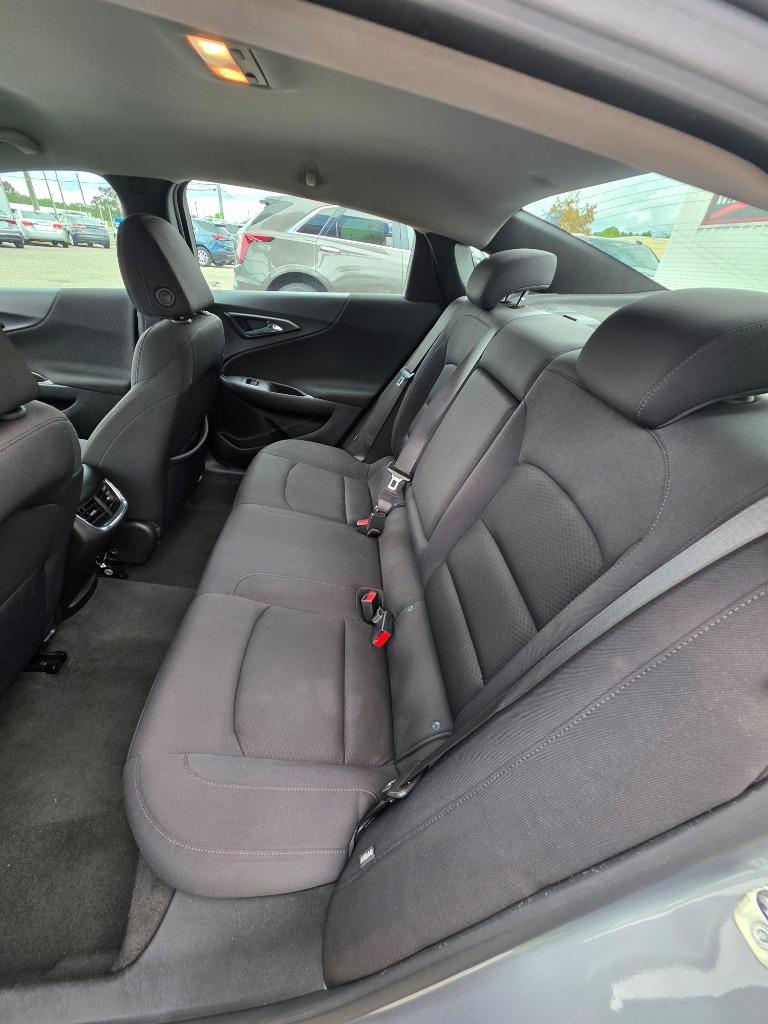 2024 Chevrolet Malibu - $17,995