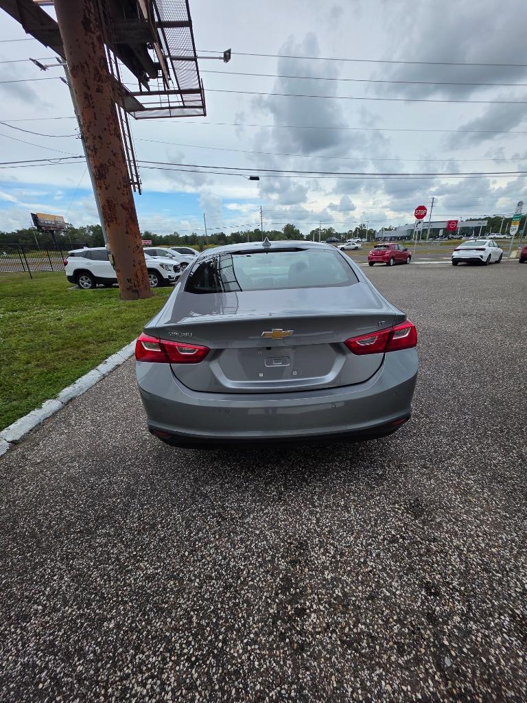 2024 Chevrolet Malibu - $17,995