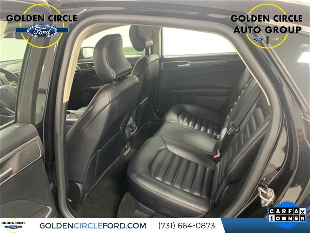 2019 Ford Fusion SEL photo