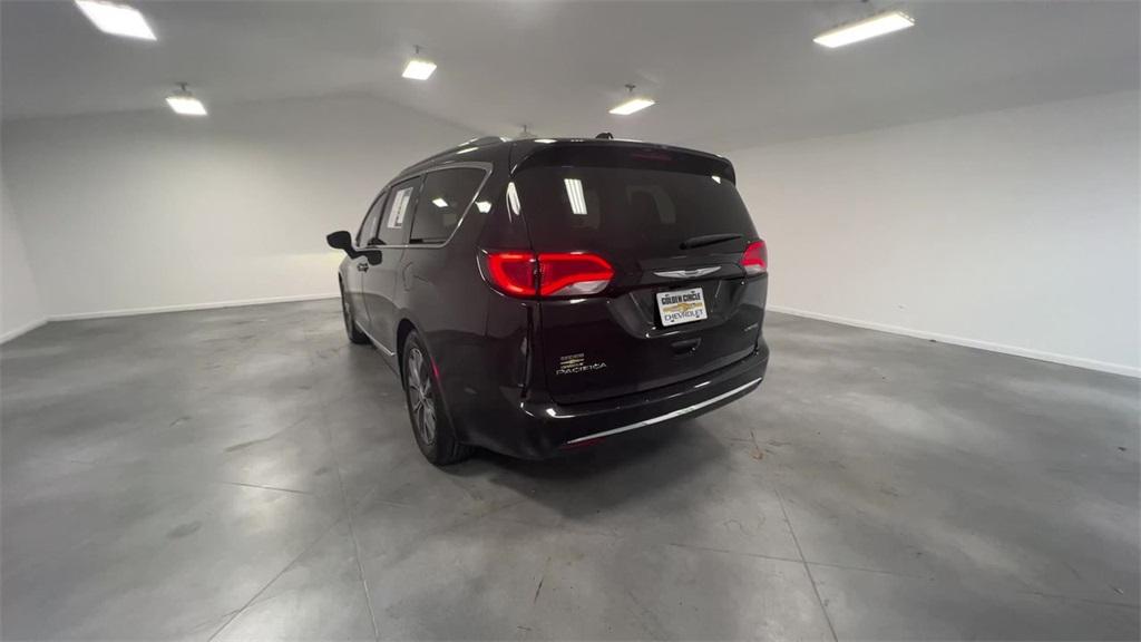 2018 Chrysler Pacifica Limited photo