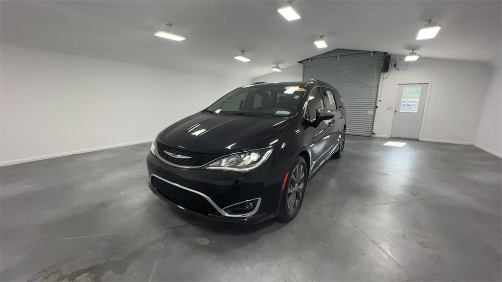 2018 Chrysler Pacifica Limited photo
