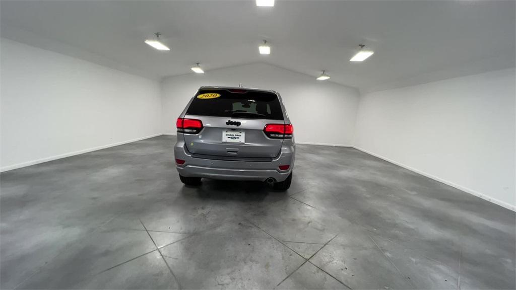 2020 Jeep Grand Cherokee Altitude photo