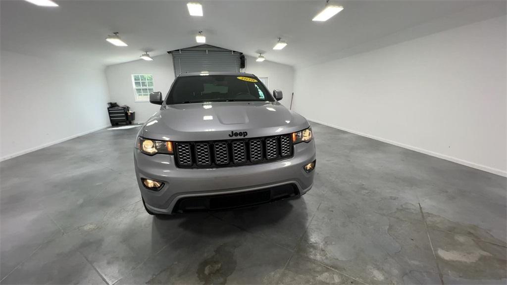 2020 Jeep Grand Cherokee Altitude photo