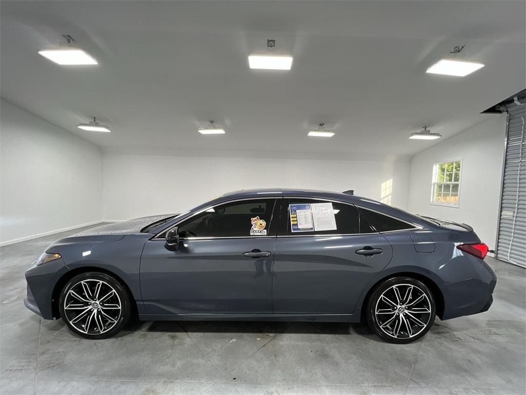 2019 Toyota Avalon XSE photo
