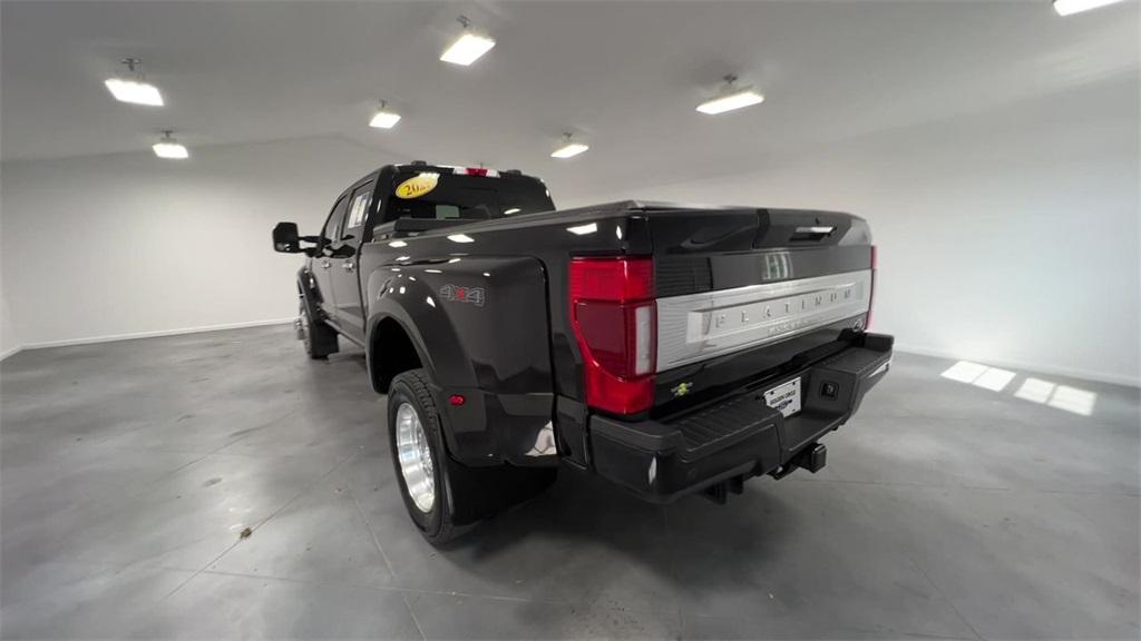2021 Ford F-450SD Platinum photo