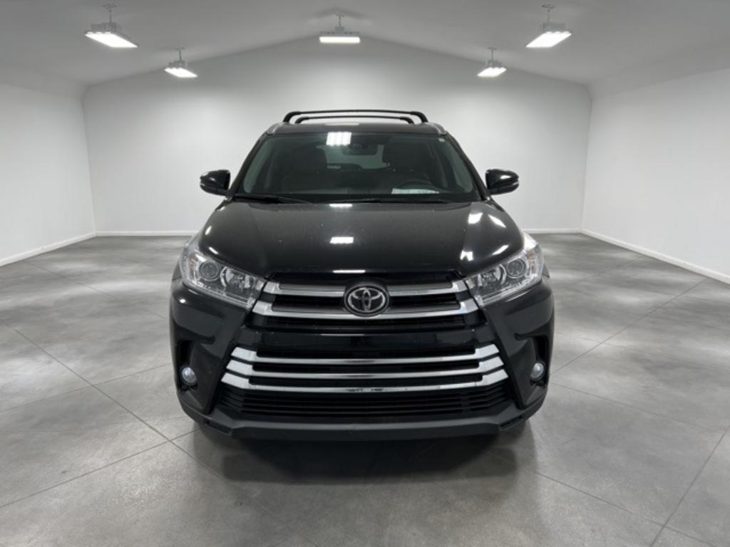 2018 Toyota Highlander Limited photo