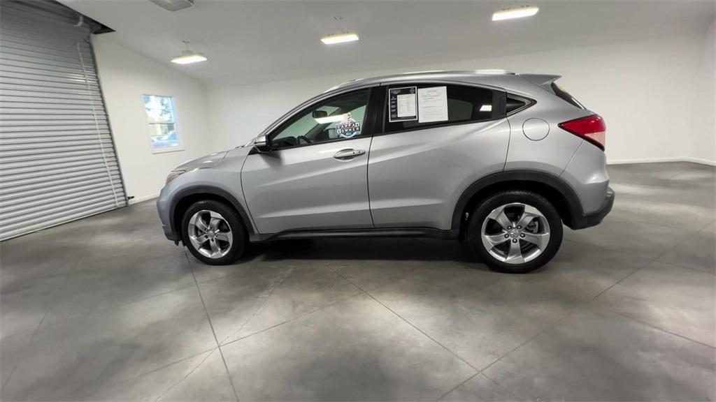 2017 Honda HR-V EX-L photo