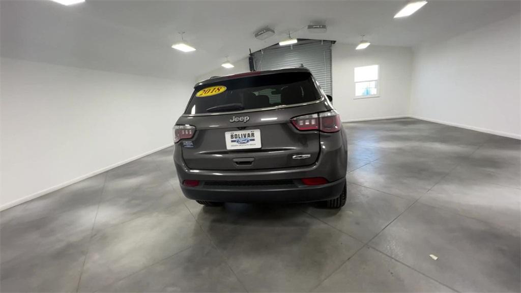 2018 Jeep Compass Latitude photo
