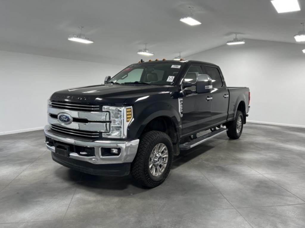 2019 Ford F-250SD Lariat photo