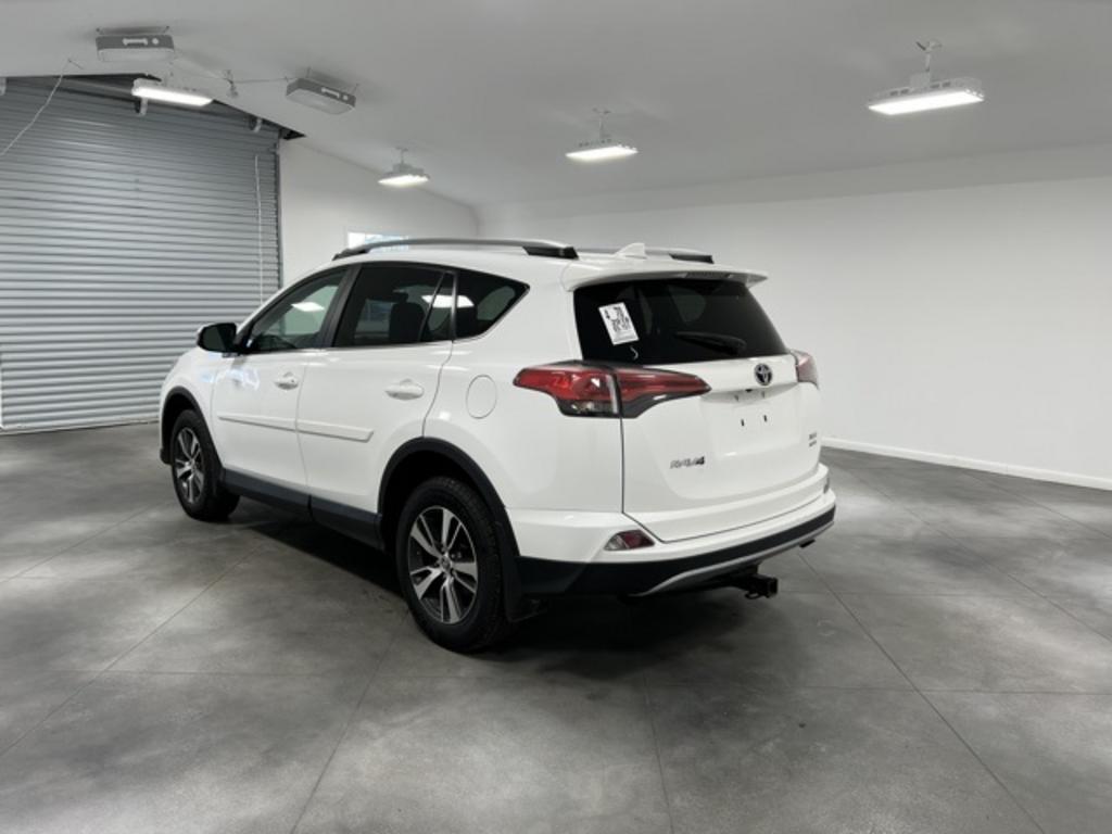 2018 Toyota RAV4 XLE photo