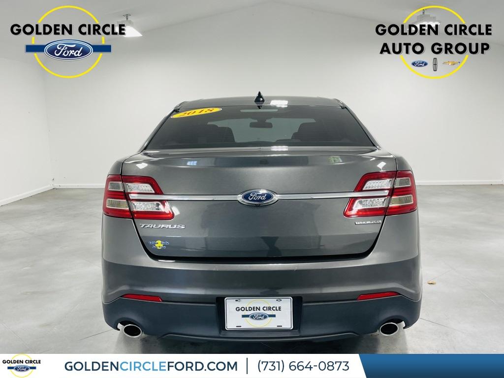 2018 Ford Taurus SE photo