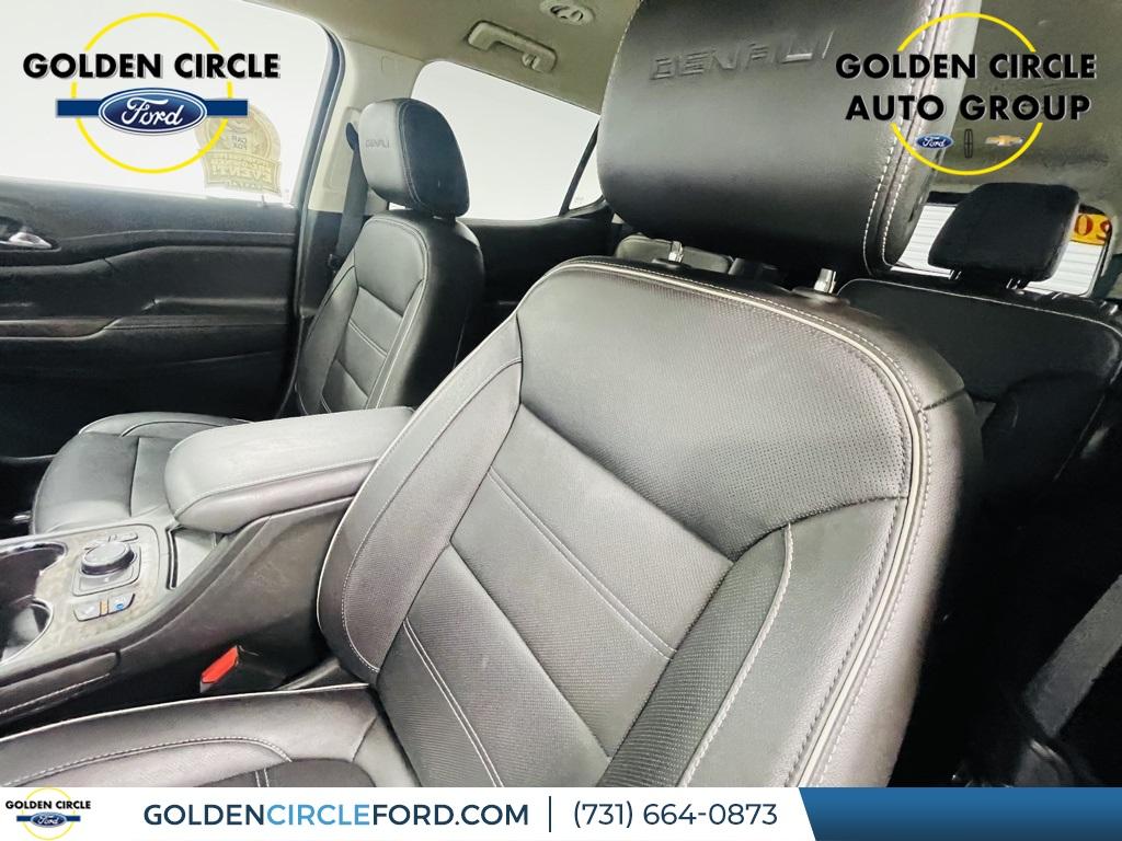 2020 GMC Acadia Denali photo