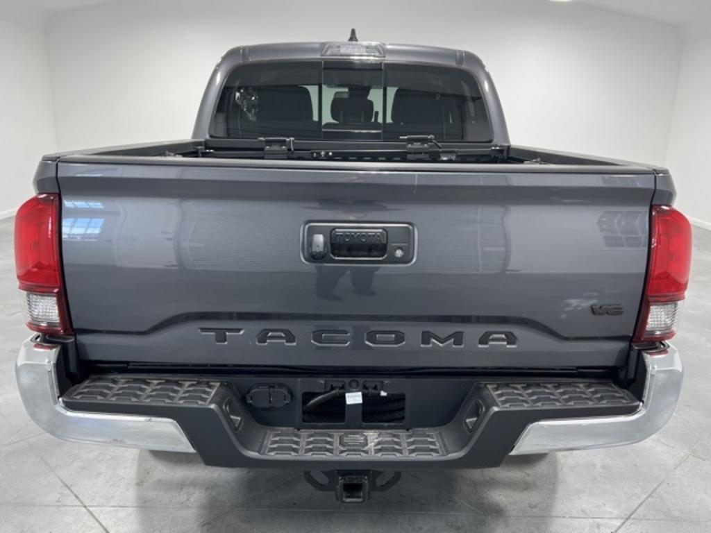 2021 Toyota Tacoma SR5 photo