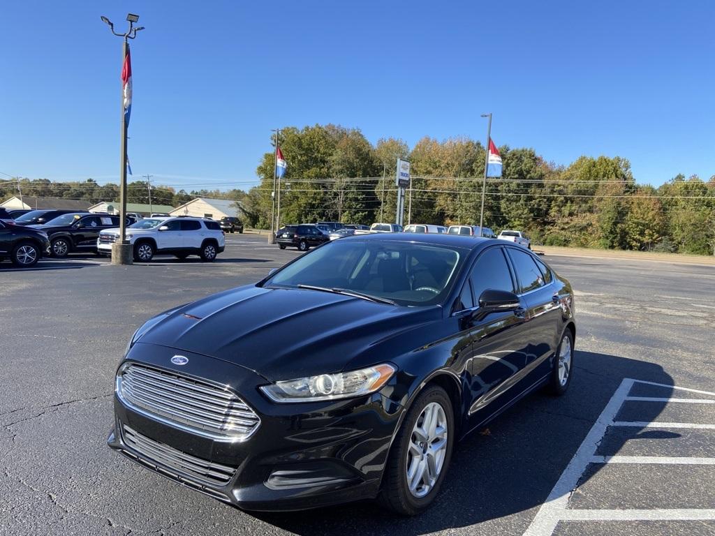 The 2015 Ford Fusion SE