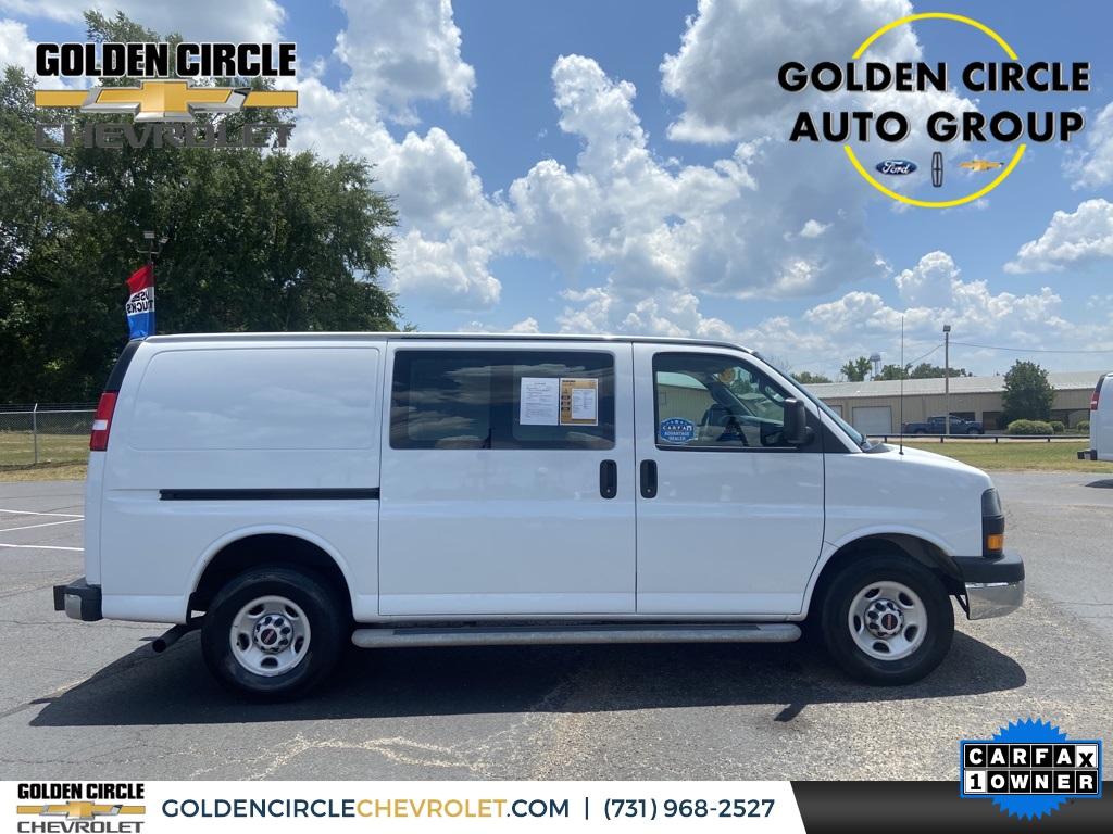 2020 GMC Savana 2500 Work Van photo