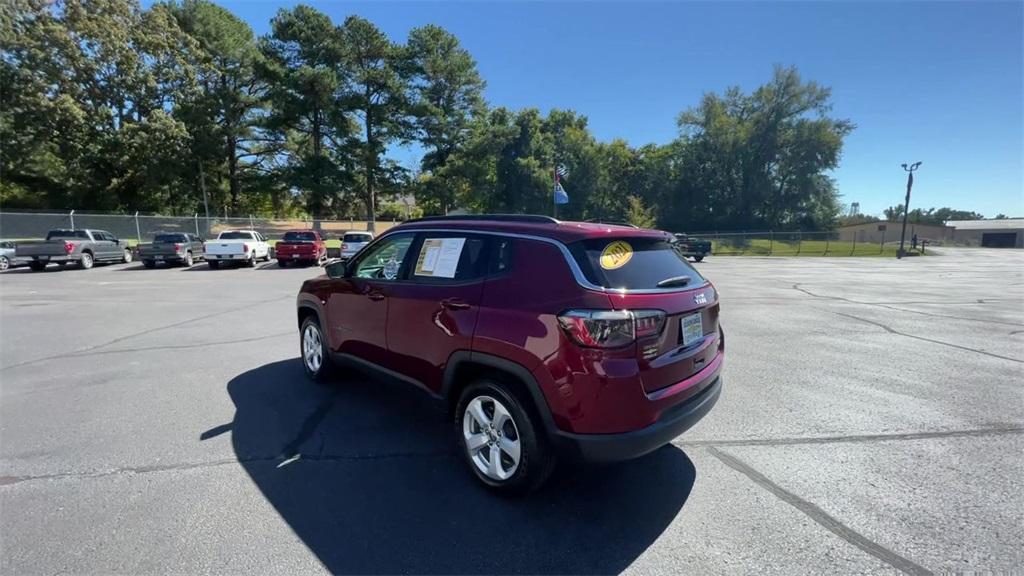 2021 Jeep Compass Latitude photo
