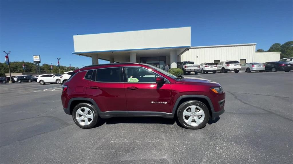 2021 Jeep Compass Latitude photo