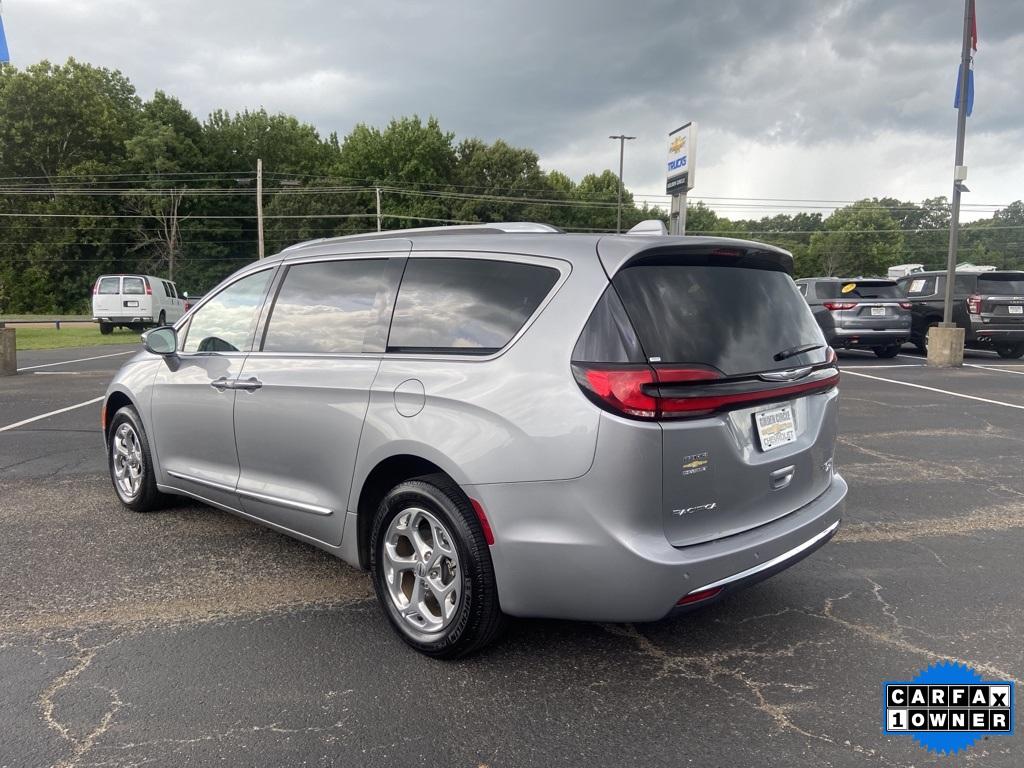 2021 Chrysler Pacifica Limited photo