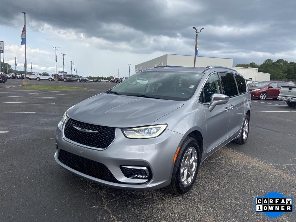 2021 Chrysler Pacifica Limited photo