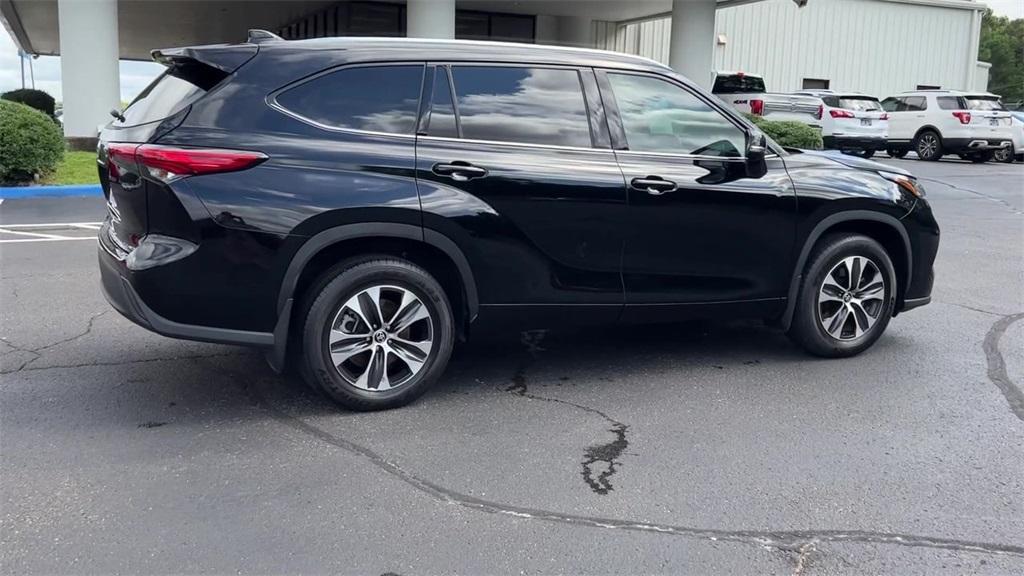 2020 Toyota Highlander XLE photo