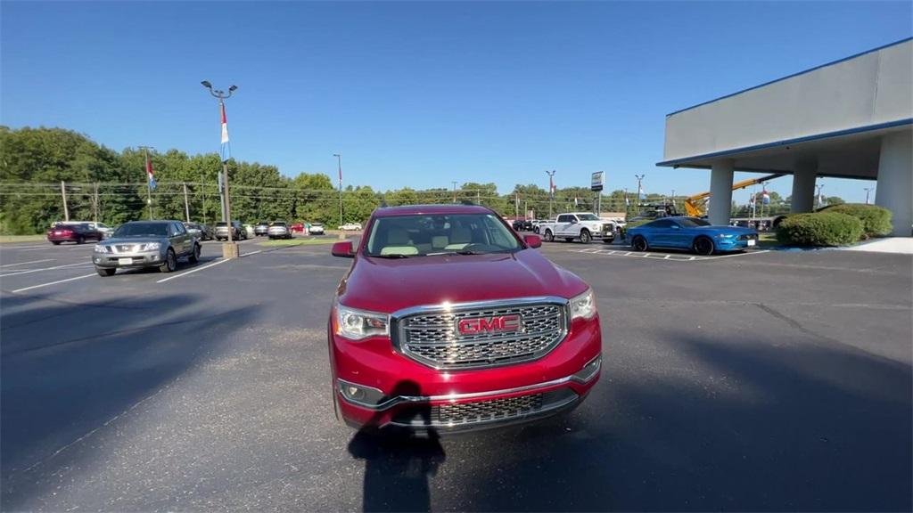 2019 GMC Acadia Denali photo