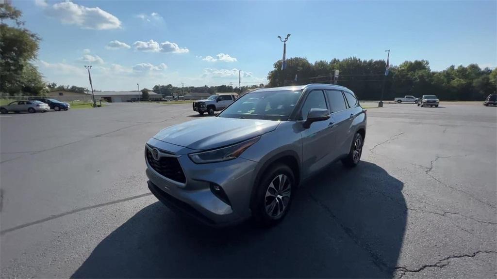 2021 Toyota Highlander XLE photo