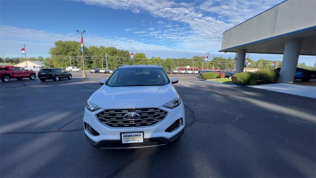 2020 Ford Edge SEL photo