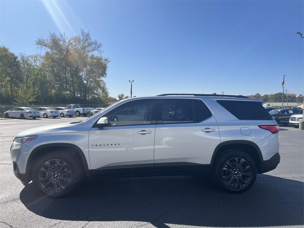 2021 Chevrolet Traverse RS photo