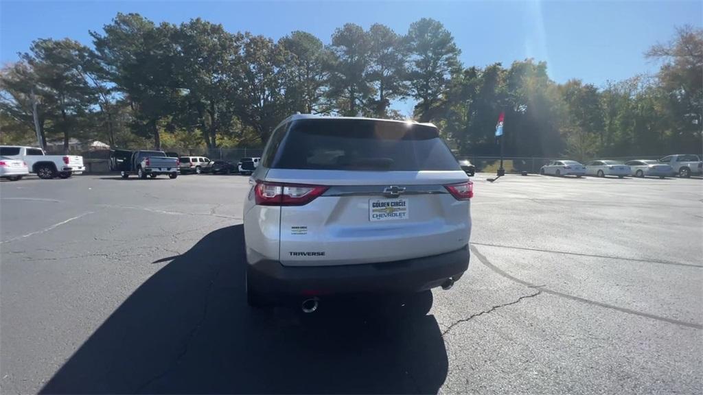 2021 Chevrolet Traverse RS photo