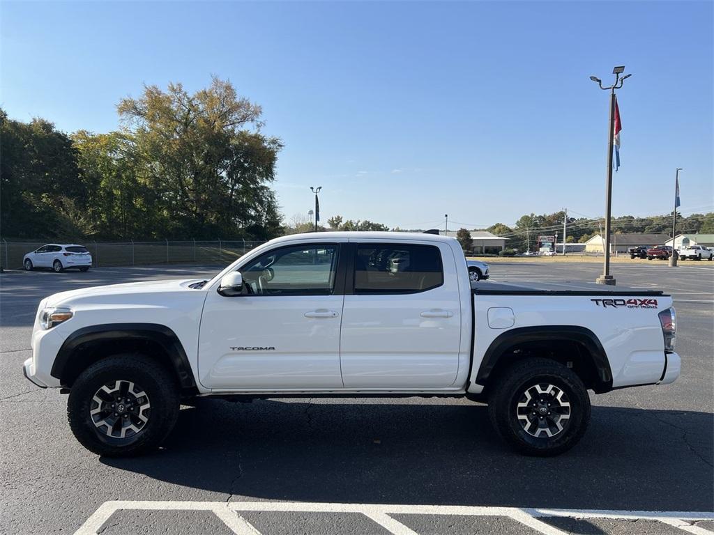 2022 Toyota Tacoma TRD Off-Road photo
