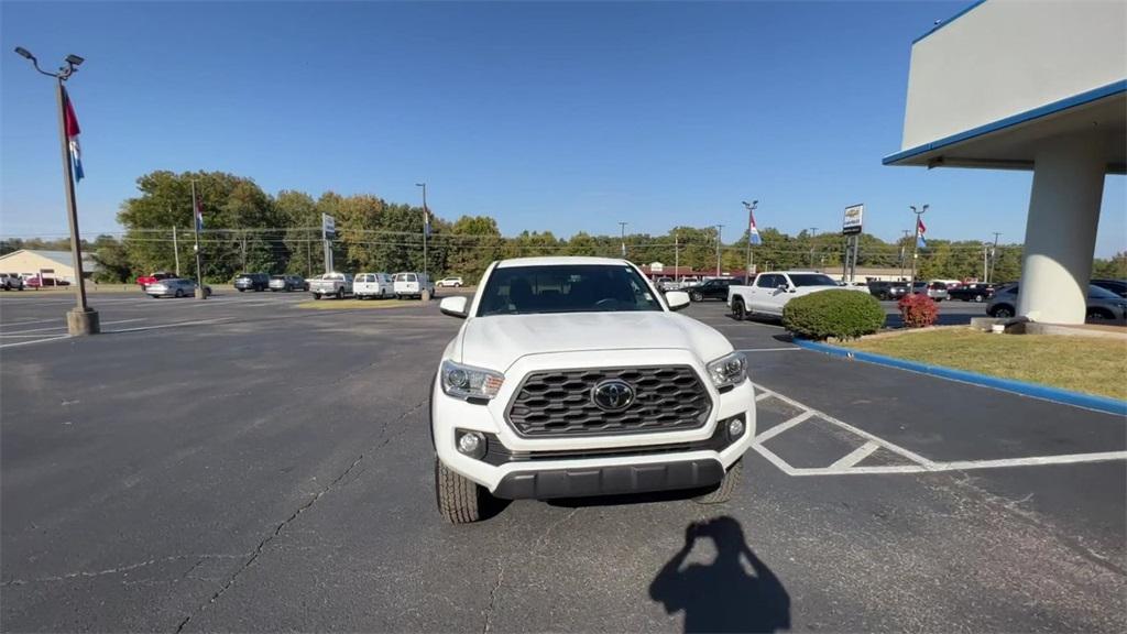 2022 Toyota Tacoma TRD Off-Road photo